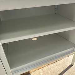 IKEA  鍵付きキャビネット　パーツ１つ欠品　の画像