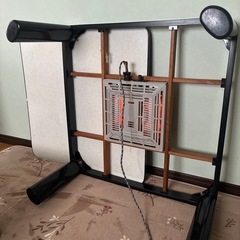 こたつテーブルの画像