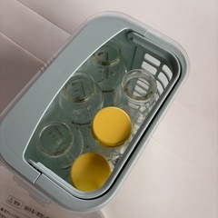 ピジョン哺乳瓶＆消毒ケースの画像