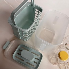 ピジョン哺乳瓶＆消毒ケースの画像