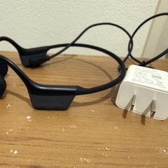 Creative Outlier Free Mini 骨伝導ワイヤレスイヤホン ブラックの画像