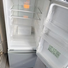 SHARPの冷蔵庫の画像