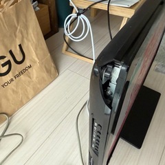 24インチ　液晶テレビ　縁割れありの画像