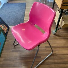 【ジモティー割あり】【ジャングル守口店】IKEA　SNILLE　スタッキングチェアの画像