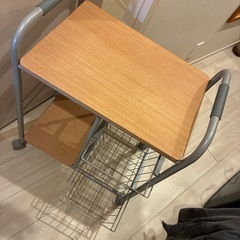 キャスター付きキッチンラックの画像