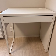 デスク  IKEA
の画像