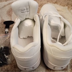 【未使用・2輪式】ローラーシューズ　スニーカー 2WAY 白　サイズ40 25cmの画像