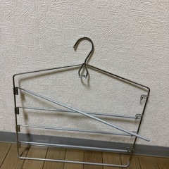 パンツハンガーの画像