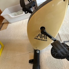 室内で使うエアロバイクの画像