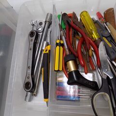 工具いろいろケース詰め合わせ　サビ・よごれあり　ケースフタ止め破損あり　　の画像