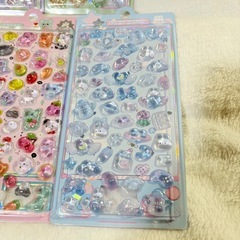 ②硬い 立体 動物 ボンボンドロップシールの画像