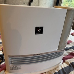 シャープの暖房加湿器の画像