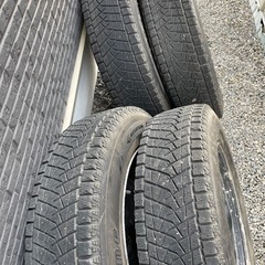 ジムニー用、スタッドレスブリザックの画像