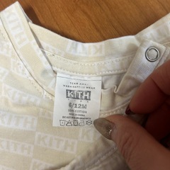 6~12ヶ月KITHセットアップ子供服＆よだれかけの画像