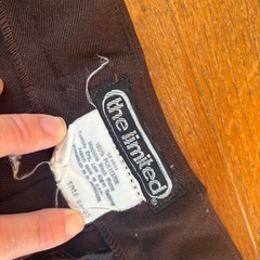 中古で7000円くらいした茶色いズボンの画像