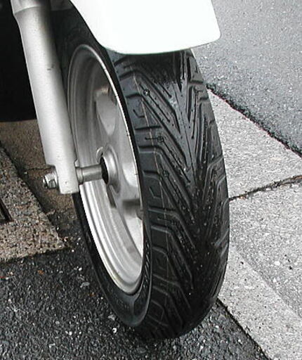 ホンダベンリィ・AA03・４サイクル、デリバリーボックス付き、超美品 中古埼玉～引き取り限定です
