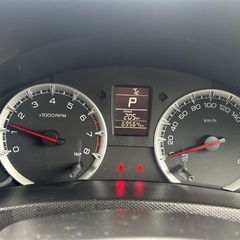 【激安自社ローン対応】低走行6.9万キロのスイフト入荷しました！！人気の白、車検一年ありの画像