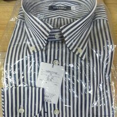 【新品】長袖ボタンダウンシャツの画像