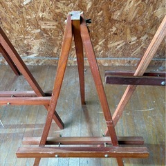 L1408 木製イーゼル 三角イーゼル3台セット(大×2 小×1)の画像