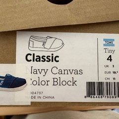 TOMSベビーシューズの画像