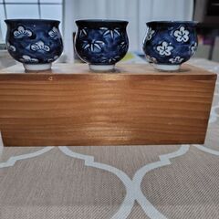 源右衛門窯 松竹梅柄のお猪口３個セットの画像