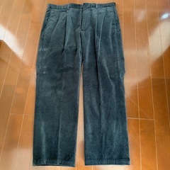 コーデュロイパンツの画像