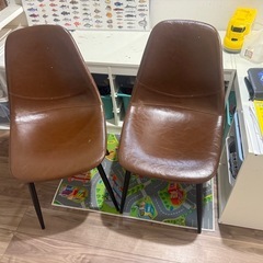 椅子 2脚の画像