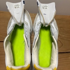 ✴︎ adidas スニーカー ホワイト系24.5の画像