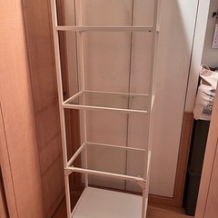 IKEA ラック　白　ガラス　現行品の画像