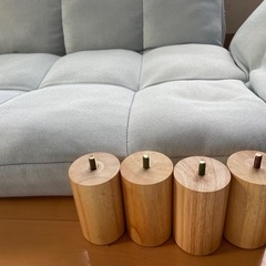 背面・肘が動かせるカウチソファの画像