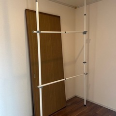 洋服掛けの画像