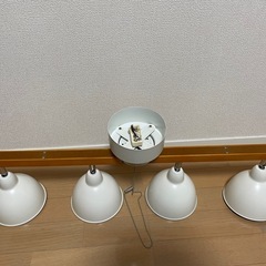 木製シーリングスポットライトの画像