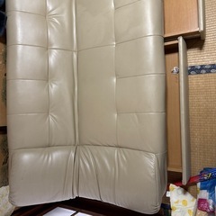 ソファーベッドの画像