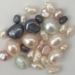 淡水パール30粒　アソート　淡水パール色々まとめ売り　30粒　手芸　ハンドメイド　作品作り 手芸　ハンドメイド素材の画像