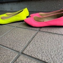 Ｍサイズ　ネオンカラー　パンプスセットの画像