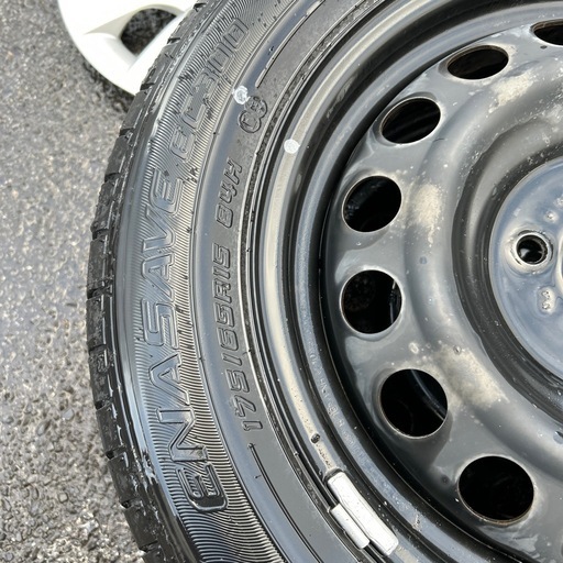 虫ゴム交換してください ダンロップ　DUNLOP 175/65R15 84H  ENASAVE  EC300 トヨタ　TOYOTA  4 本　処分予定