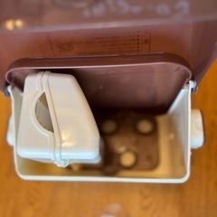 【セット販売】Combi 哺乳瓶用除菌ケース & 産院用ガラス瓶のピジョン 哺乳瓶2本の画像