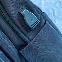 超大容量 バックパック　PC　充電　A4の画像