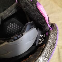 【子供用スキーヘルメット】GIRO Slingshot ゴーグル付き（サイズM/L 55.5～62.0cm）の画像