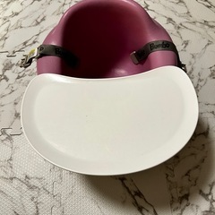 Bumbo ベビーチェア ピンク トレイ付きの画像