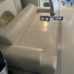 無料！本日取りに来れる方！代々木上原！大きめソファの画像