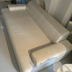 無料！本日取りに来れる方！代々木上原！大きめソファの画像