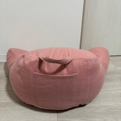 美品　背もたれクッション　ピンク　リラックス　の画像