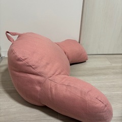 美品　背もたれクッション　ピンク　リラックス　の画像