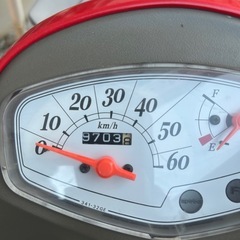 スズキ レッツ4バスケット 赤の画像