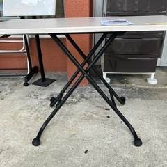 【昇降テーブル】【ニトリ】クリーニング済み【管理番号11412】横の画像