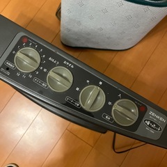 遠赤外線暖房機の画像