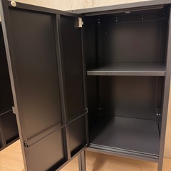 IKEAのLIXHULT 2台セットの画像