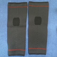 膝サポーターの画像