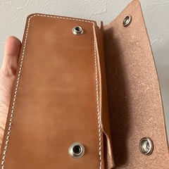 サドルレザートラッカーウォレットの画像